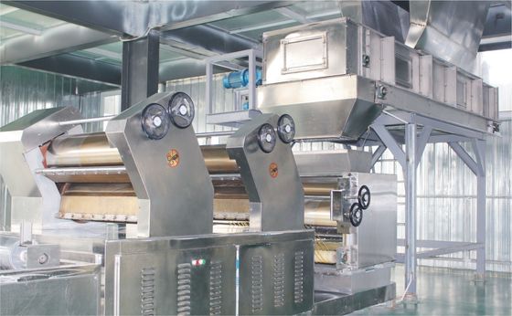 China Nuevos tallarines automáticos comerciales del acero inoxidable que hacen la cadena de producción de máquina proveedor