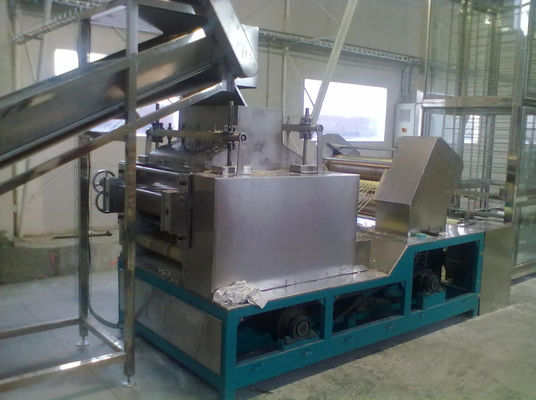 China Máquina de proceso de los tallarines de la eficacia alta, la mayoría del Chowmein práctico que hace la máquina proveedor