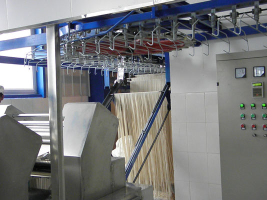 China Máquina industrial de hacer los tallarines, máquina conveniente de los tallarines de la operación proveedor