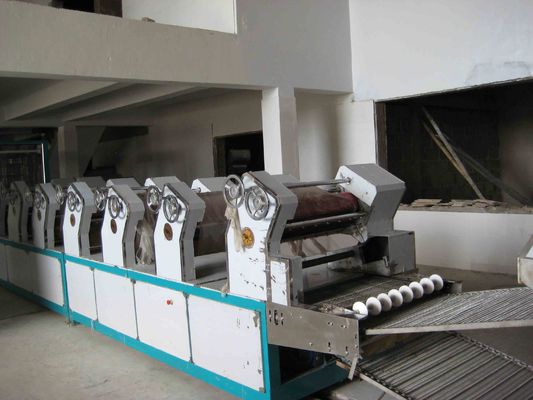 China Línea de transformación frita automática de los tallarines inmediatos de la eficacia alta proveedor