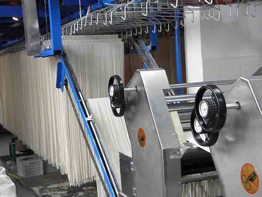 Tallarines ahorros de energía que hacen cadena de producción de máquina la operación fácil proveedor